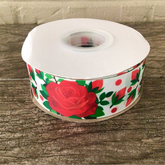 New 25 Yard Roll 1.5” Red Roses on White Grosgrain Ribbon - Picture 1 of 3